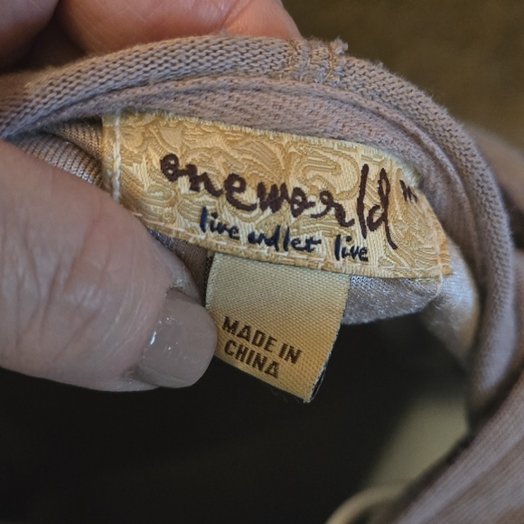 ONE WORLD Purple & Gray Henna Patterned Hoodie SzL - Picture 6 of 6